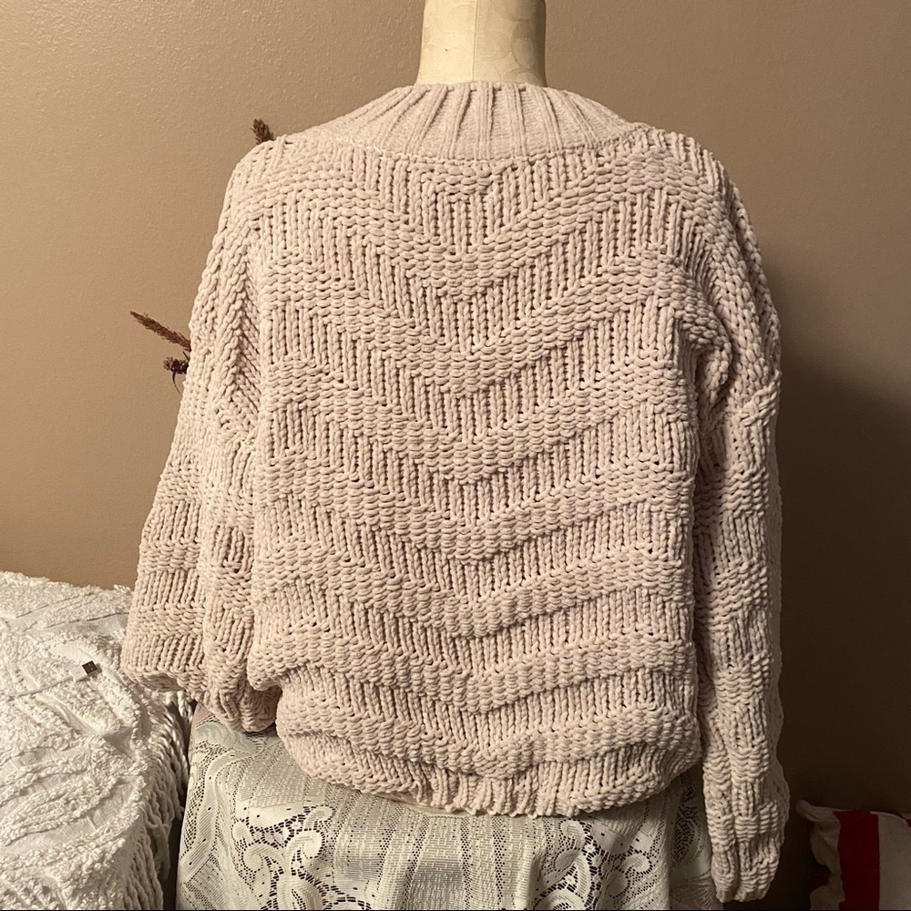 POL Cream Chevron knit Sweater small - Picture 3 of 12